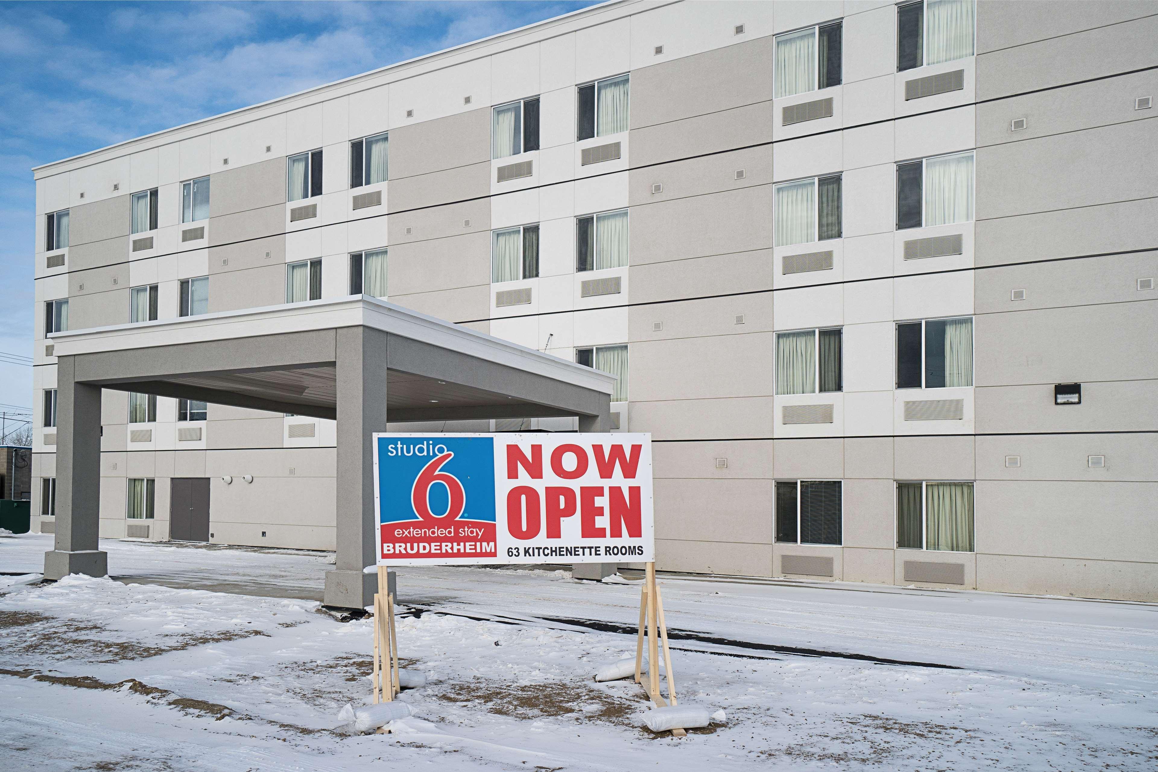 Studio 6-Bruderheim, Ab Hotel Exterior photo